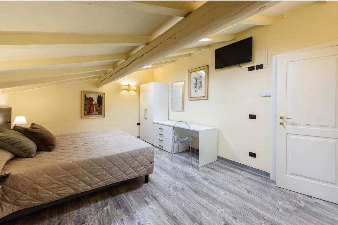 B&B Casa Rossa Firenze Bagian luar foto